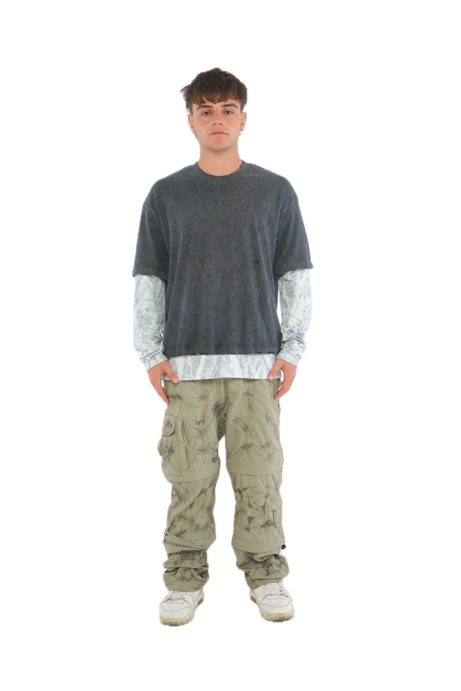 BIOSYN modular pants — capo indossato